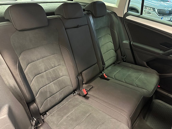 Volkswagen Tiguan 18 of 27