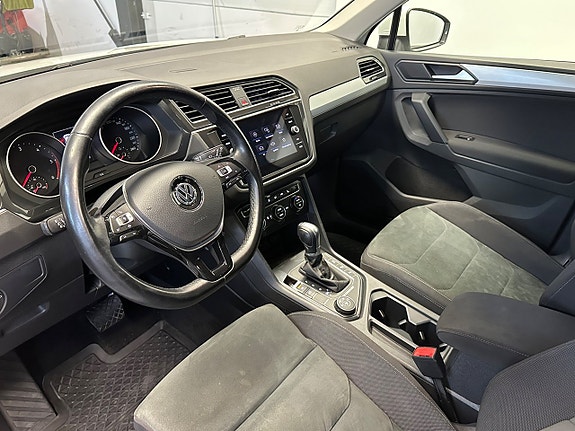 Volkswagen Tiguan 11 of 27