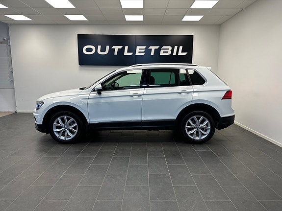Volkswagen Tiguan 2 of 27