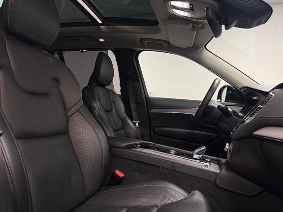 Volvo XC90 20 of 22