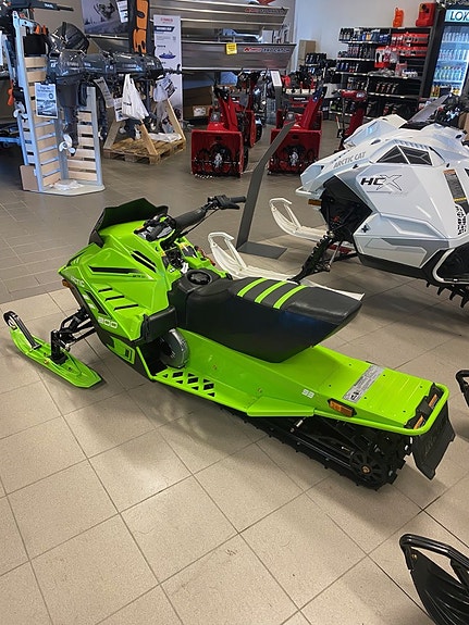 Arctic Cat 2 of 3