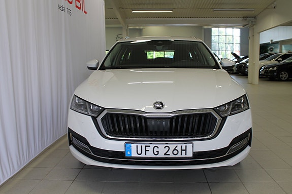 Skoda Octavia 4 of 10