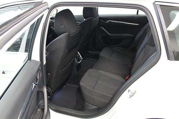 Skoda Octavia 7 of 10