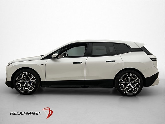 BMW iX 5 of 30