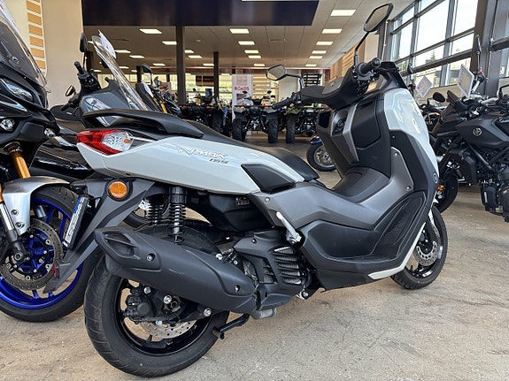 Yamaha NMAX 155 - EN Ägare, Uttagen ny 2025 9 of 10