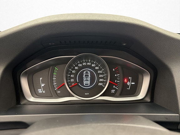 Volvo V60 16 of 28