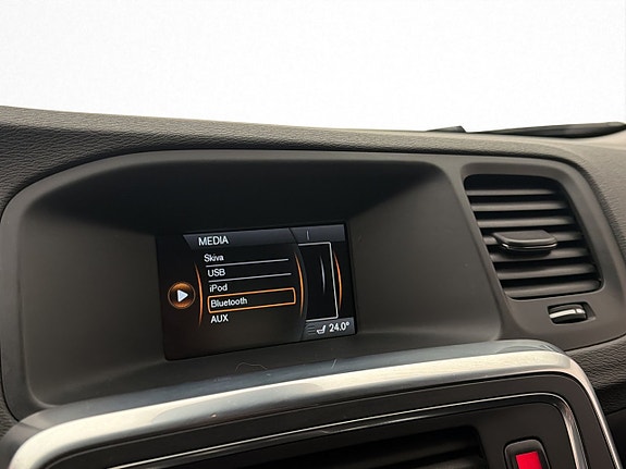 Volvo V60 20 of 28
