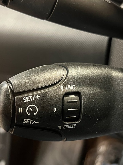 Peugeot 308 SW 9 of 15