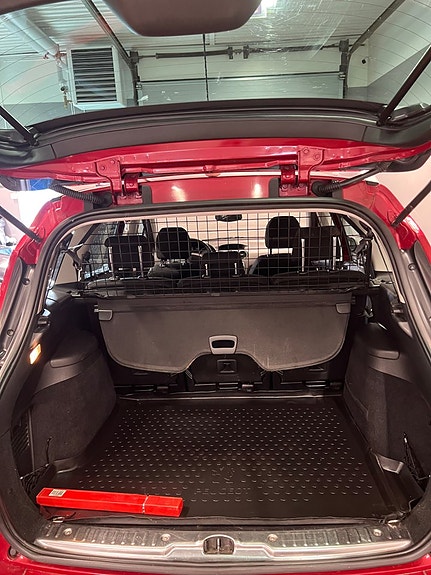 Peugeot 308 SW 8 of 15