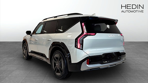 Kia EV9 3 of 13