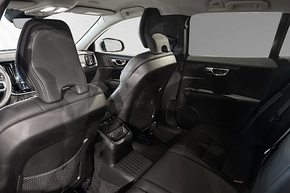 Volvo V60 8 of 14