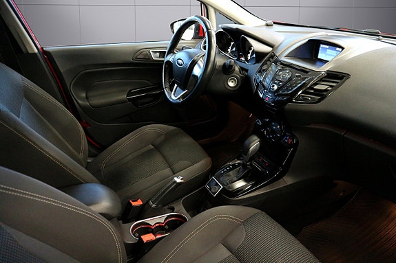 Ford Fiesta 13 of 23