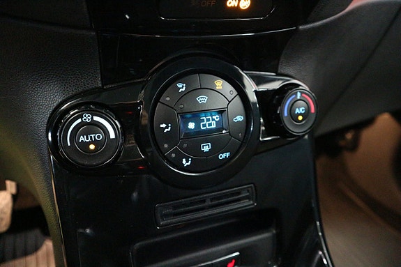 Ford Fiesta 15 of 23