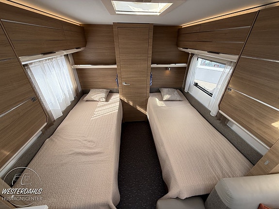 Adria ADORA 613 HT 6 of 9