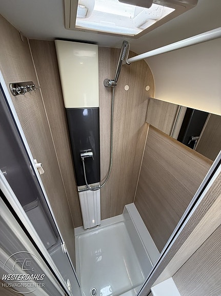Adria ADORA 613 HT 8 of 9