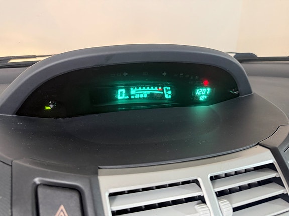 Toyota Yaris 14 of 17