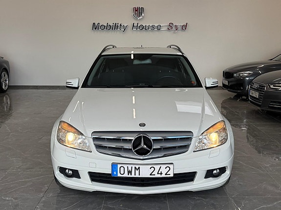 Mercedes-Benz C180 6 of 25