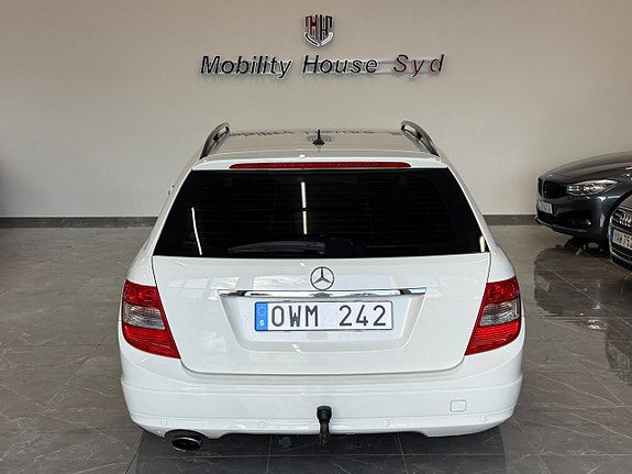 Mercedes-Benz C180 7 of 25