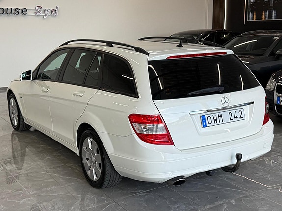 Mercedes-Benz C180 3 of 25