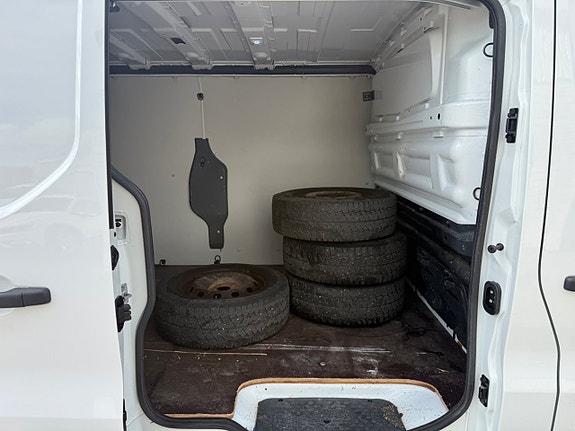 Renault Trafic 18 of 19