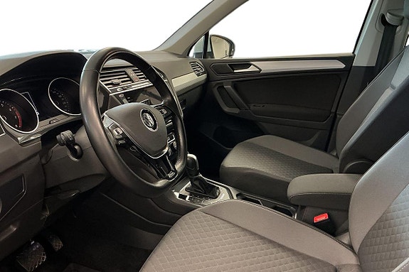 Volkswagen Tiguan 14 of 27