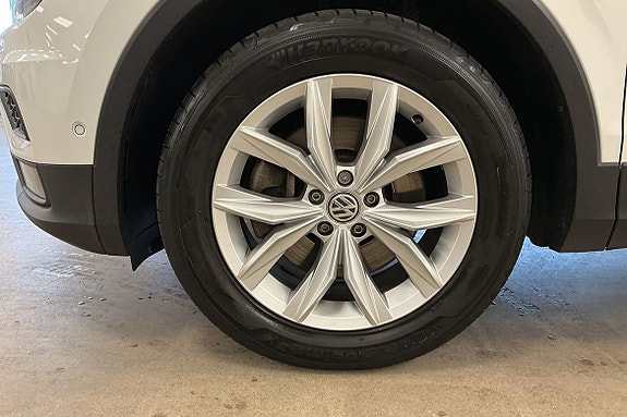 Volkswagen Tiguan 17 of 27