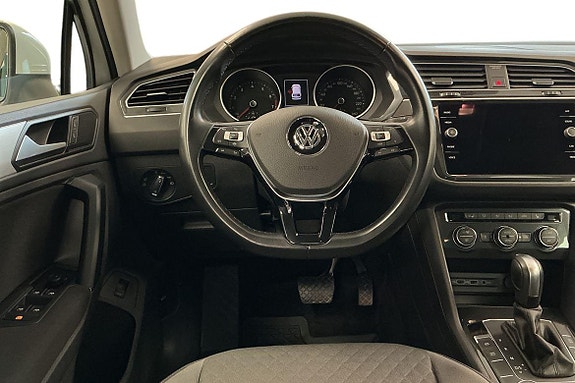 Volkswagen Tiguan 11 of 27