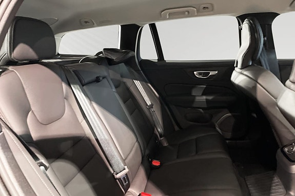 Volvo V60 10 of 12