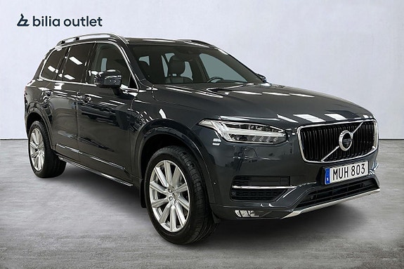 Volvo XC90 2 of 29