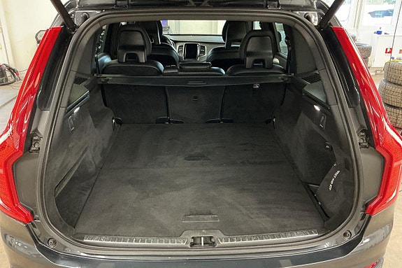 Volvo XC90 23 of 29
