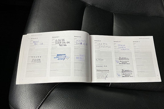 Volvo XC90 27 of 29