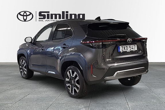 Toyota Yaris Cross 2 of 13