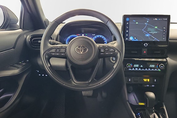 Toyota Yaris Cross 9 of 13