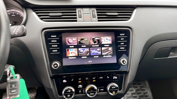 Skoda Octavia 9 of 14