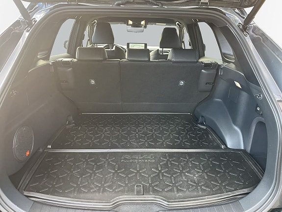 Toyota RAV4 11 of 11