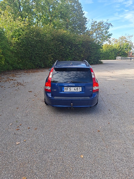 Volvo V50 4 of 5