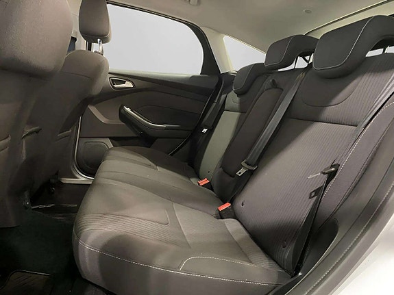 Ford Focus 10 of 13