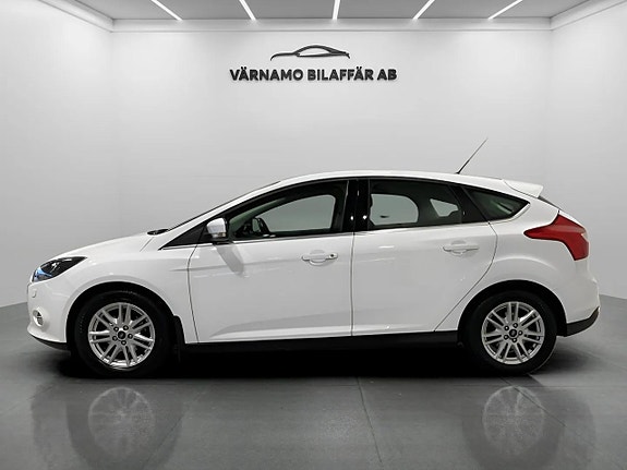 Ford Focus 2 of 13