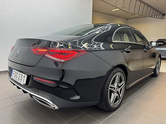 Mercedes-Benz CLA180 3 of 16