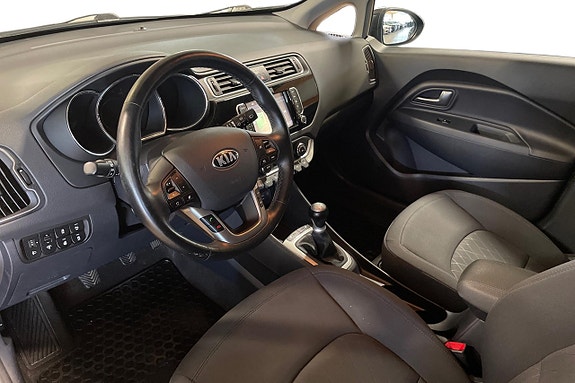 Kia Rio 11 of 24