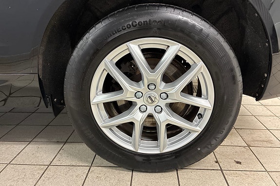 Volvo XC60 18 of 21