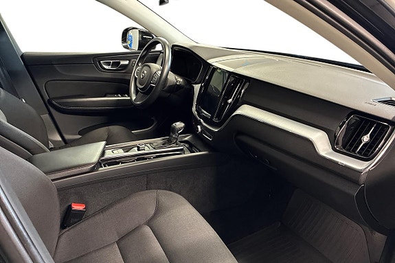 Volvo XC60 7 of 21
