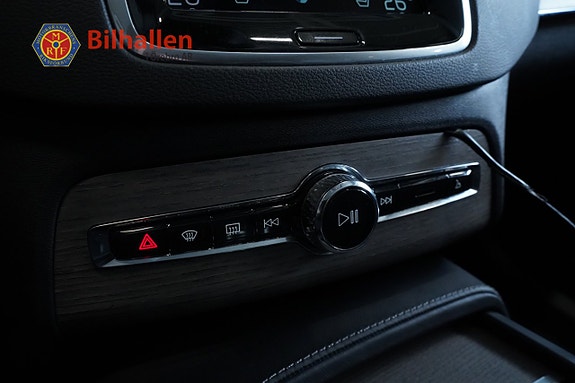 Volvo XC90 26 of 30