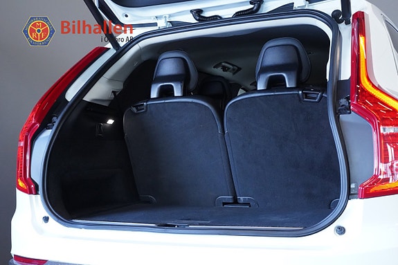 Volvo XC90 8 of 30