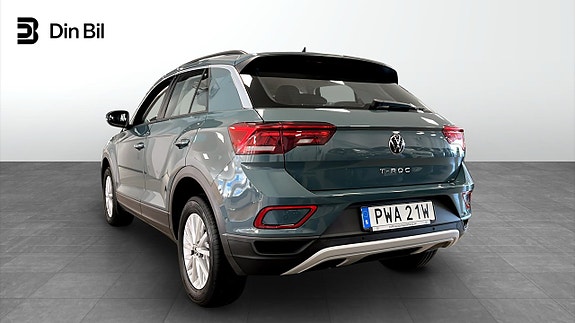 Volkswagen T-Roc 3 of 12