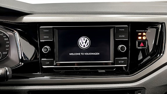 Volkswagen Polo 9 of 12