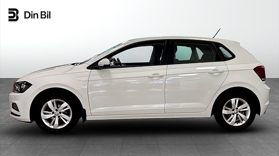 Volkswagen Polo 2 of 12