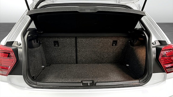 Volkswagen Polo 12 of 12