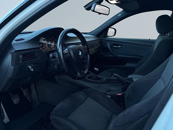 BMW 320d 9 of 12