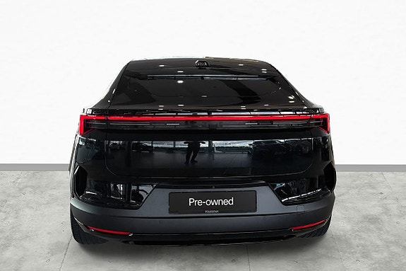 Polestar 4 5 of 30